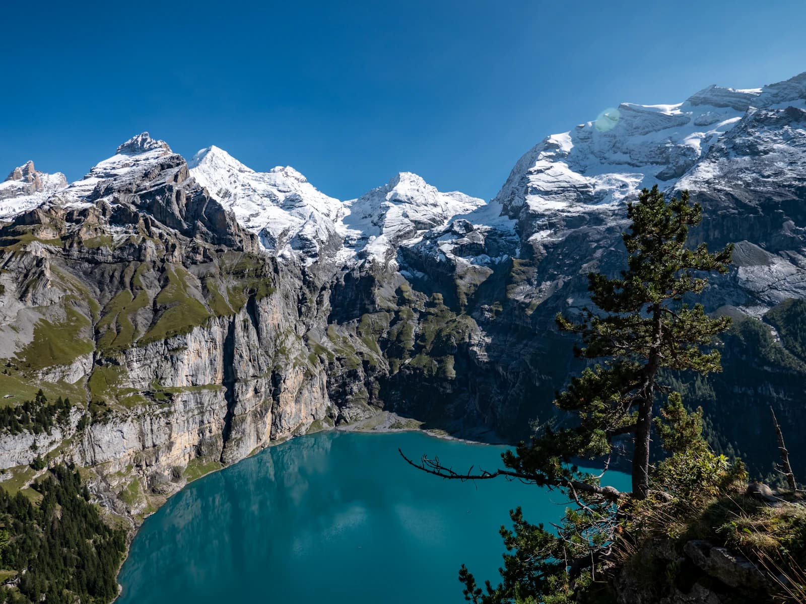 Oeschinensee beneath the Bernese Alps